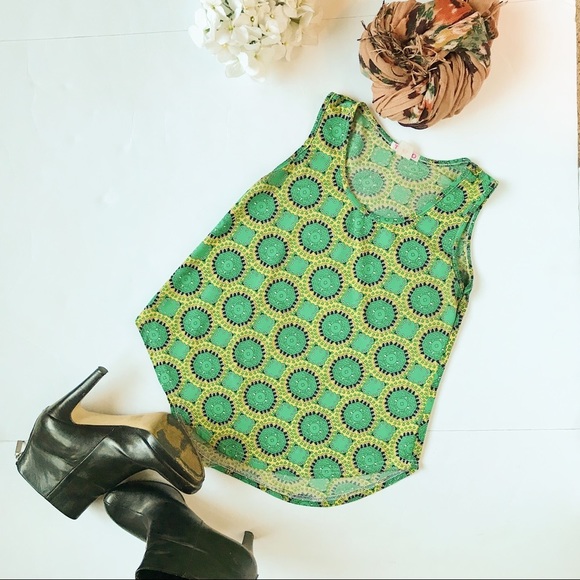 3/$20 TNO Yellow/ Green Geo Print Sleeveless Top - Picture 3 of 5